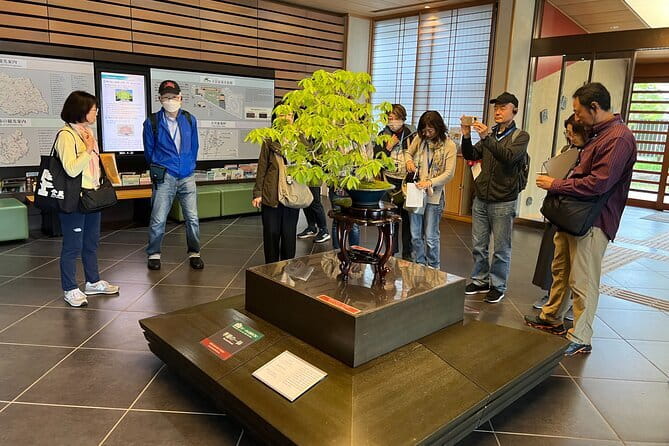 Private Omiya Bonsai Village Tour with Licensed Guide - Six gardens create a better bonsai lesson