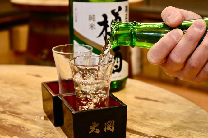 Private Tokyo Food Tour with 10+ Tastings of Japanese Classics - Why Ueno is a smart setting for a food tour