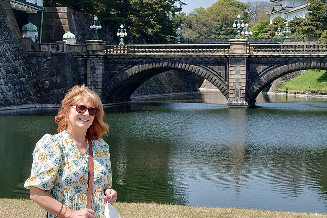 Private Tokyo Tour with Licensed Guide & Vehicle (Max 15 persons) - Meiji Jingu: Quiet Trees and Shinto Tradition