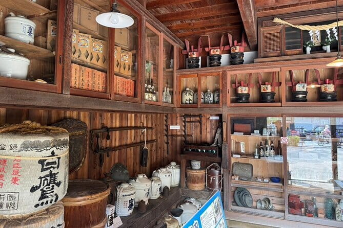 Private Tour : Experience Old Tokyo: Cultural Walk in Yanaka Nezu - Starting at Nippori Station and Yuyake Dandan