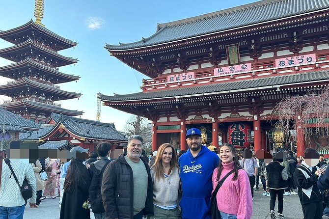 Private Tour Guide in English or Spanish (Español) - Akihabara: anime, electronics, and pop culture