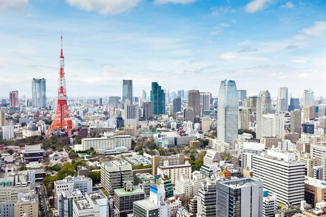 Private Tour - Thousands of lucky cats! Go by tram, Gotokuji Tour - Stepping into the Setagaya Daikan residence
