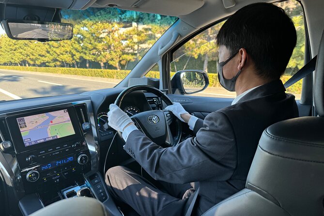 Private Transfer from Haneda Airport Tokyo - Haneda to Tokyo without the station shuffle