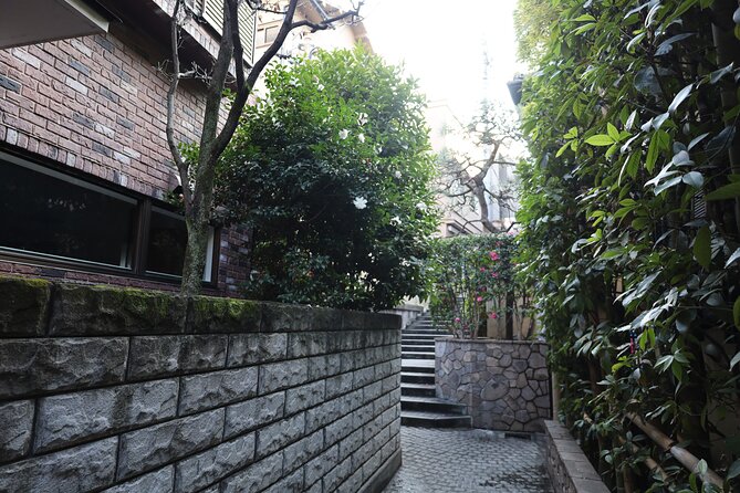 Private Walking Tour: The Little Kyoto of Tokyo, Kagurazaka - Tsukudo Hachiman Shrine and older beliefs