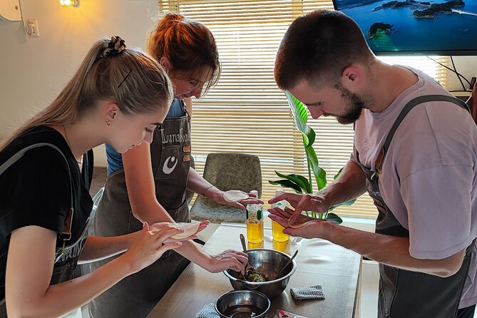 Ramen & Dumpling Cooking in Tokyo with Chef/Vegan possible - Building your own ramen bowl