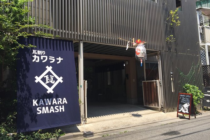 Refreshing in Asakusa! Tile-breaking / kawara smash in Asakusa, Tokyo - Why the five-tile challenge works