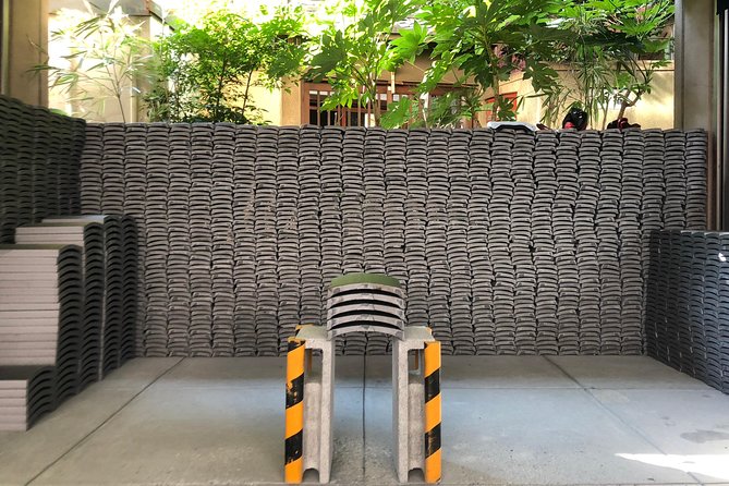 Refreshing in Asakusa! Tile-breaking / kawara smash in Asakusa, Tokyo - A short activity with easy day-planning value