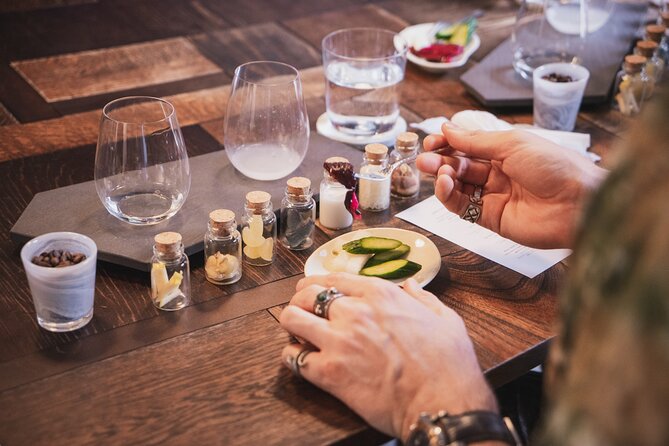 Sake Omakase in Tokyo: Guided Tasting by Certified Sommeliers - Why this sake tasting is different from a standard flight