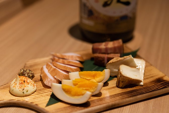Sake Tasting Masterclass in Shinjuku (8+ Varieties with a Pro) - Which guide might lead your session?