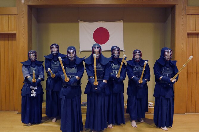 Samurai Experience - Learn Bushido through Kendo, in Tokyo - The first movements: posture, feet, and focus