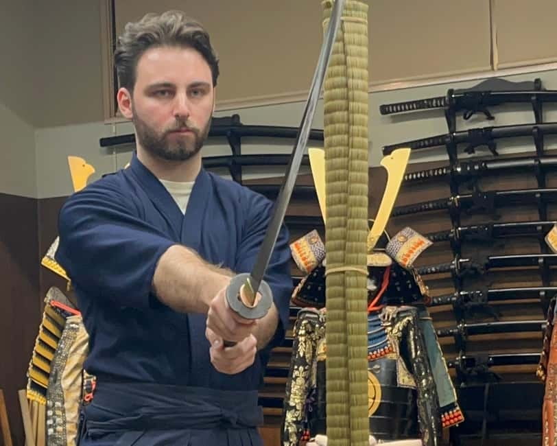 Samurai sword cutting experience - Changing into iaido clothing