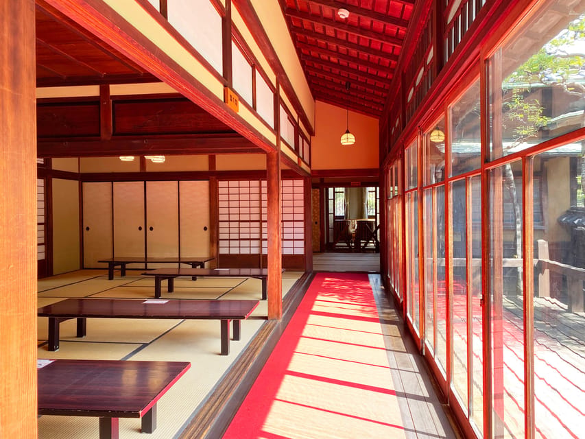 Shibamata: Step Back into Old Japan! - Taishakuten Temple and its careful woodwork