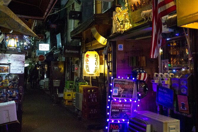 Shinjuku Golden-gai and Kabuki-cho Bar Hopping with Master Guide - Starting at Shinjuku-Sanchome at 6:00 pm