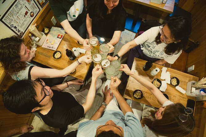 Shinjuku Izakaya and Golden Gai Bar Hopping Tour - Why Shinjuku works so well for a first night out