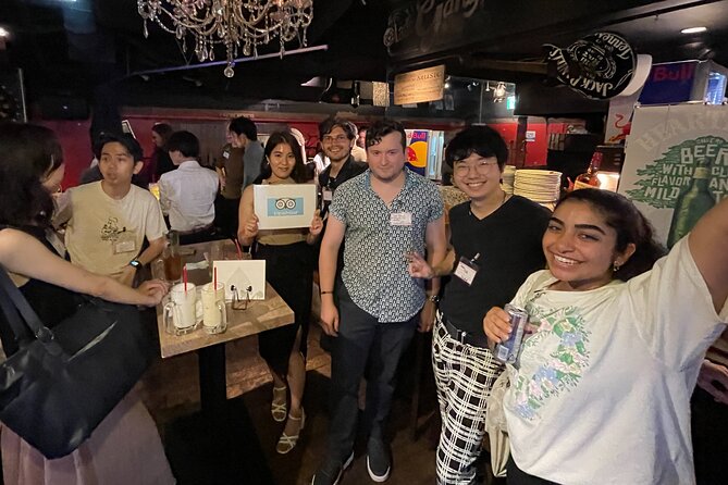 Shinjuku Locals &Traveller Meet&Drink Experience Solo going Party - Uno, Jenga, and easy conversation