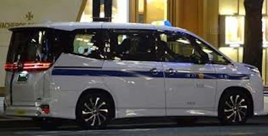 Shuttle Van Tour Tokyo for 4 Hours or 6 Hours - How much value do you get for $302?