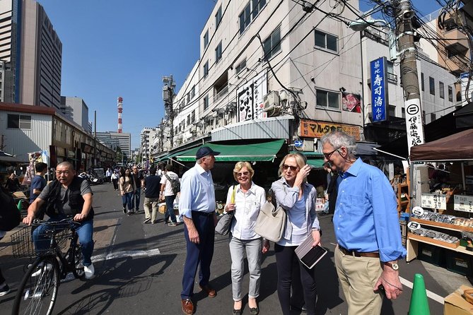 Starter tour in Tokyo _Visiting must-see spots and practical guidance - Senso-ji Temple and the Nakamise shopping street