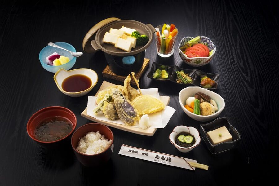 Sumida River: Japanese Traditional Yakatabune Dinner Cruise - Tokyo Skytree from the water