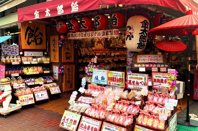 Super Sugamo Local Foodie Adventure - The small group is a real advantage