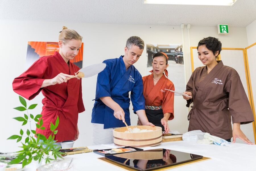 Sushi-Making Experience - Why the small group matters