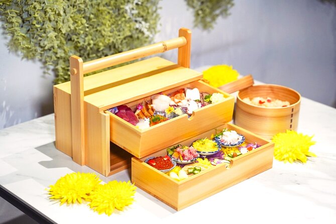 Sushi Making Experience in Shinjuku【Temari】 - Who will enjoy this experience most
