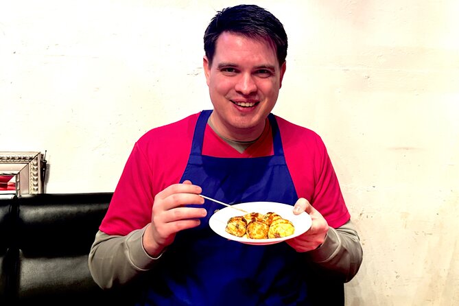 TAKOYAKI Cooking Class with All-you-can-drink in Tokyo, Roppongi - The 20-Minute Cooking Session