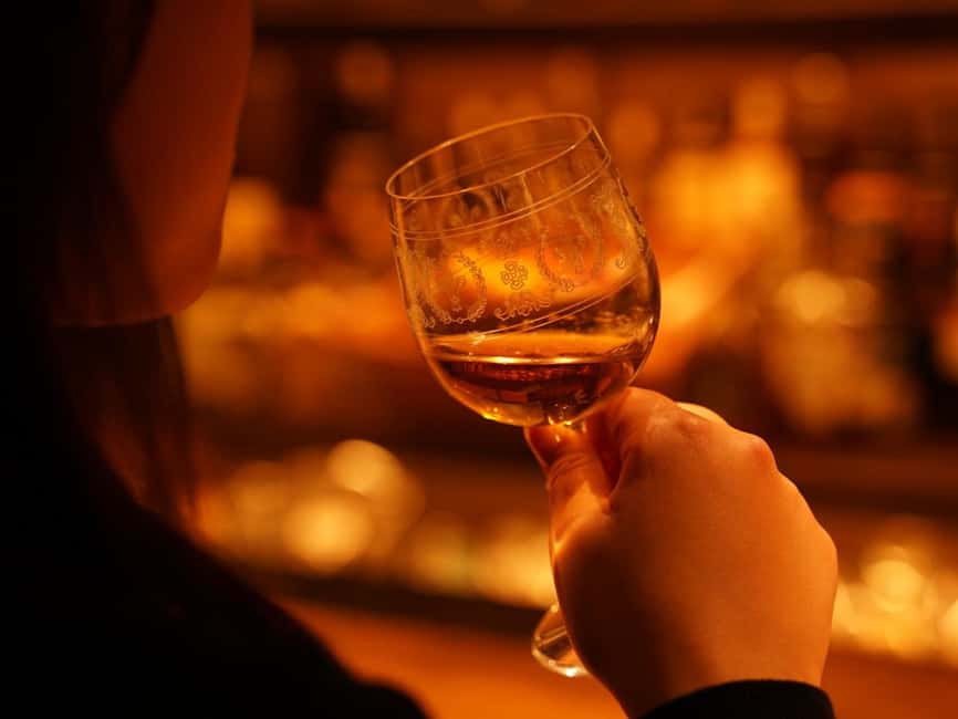Tasting Yamazaki and Other Japanese Whiskies at Tokyo - The bar owner can make the difference