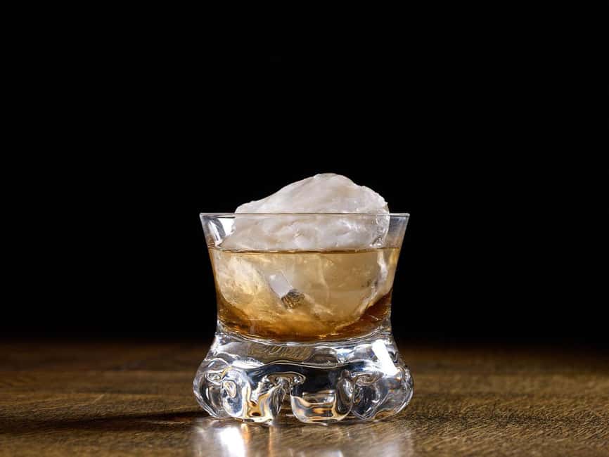 Tasting Yamazaki and Other Japanese Whiskies at Tokyo - Who will enjoy this most