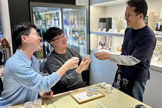 The Premium A5 Wagyu Tour in Shinjuku – With Free-Flow Drinks - A short look at Golden Gai