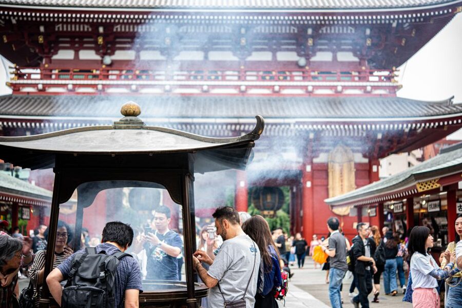 Tokyo: 2-Hour Asakusa Food Hunt & Cultural Tour - Sensoji Temple after lunch