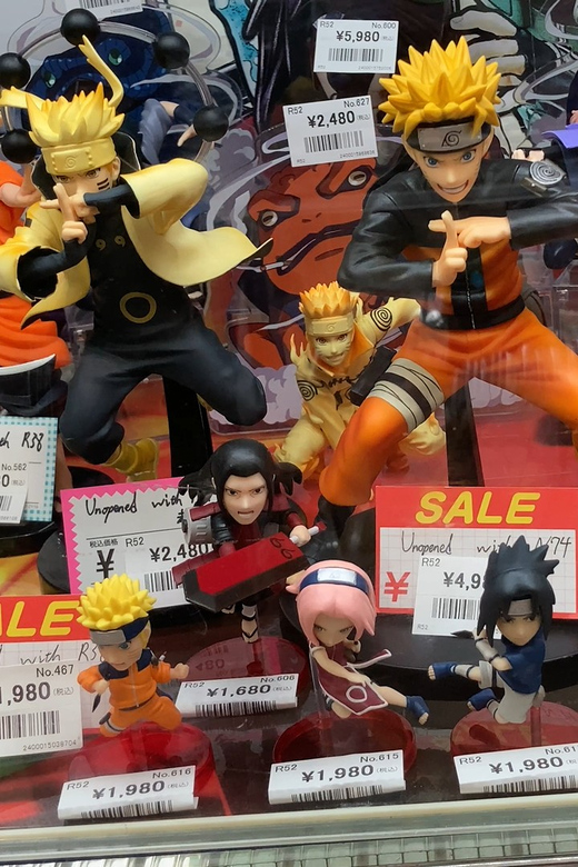Tokyo Akihabara, Anime, Manga, Video Games & Maid Cafe Tour - Retro electronics and the less polished side of Akihabara