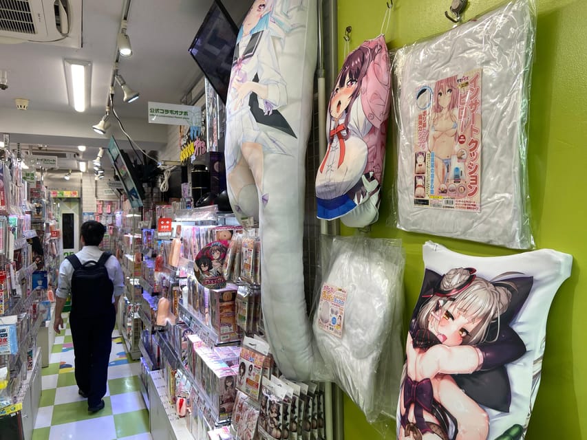 Tokyo: Akihabara Private Hentai Tour - Practical details for a comfortable visit