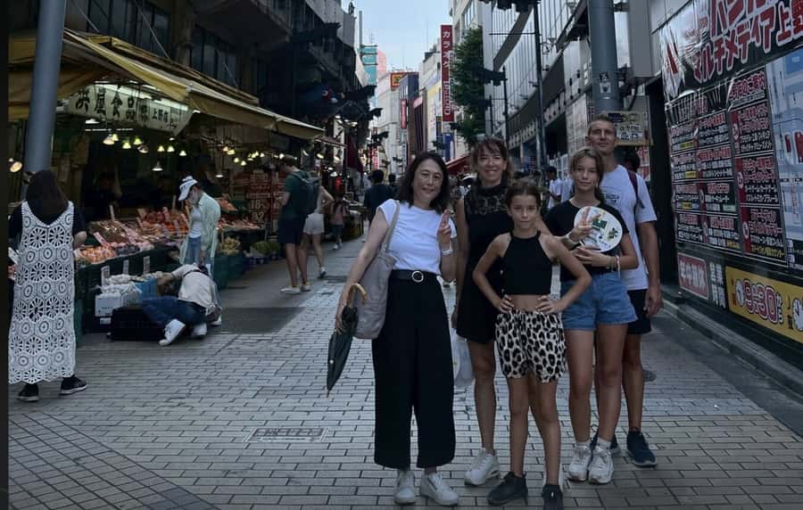 Tokyo: Asakusa, Kappabashi, and Ueno Walking Tour - Nakamise: sweets, crafts, and the temple approach