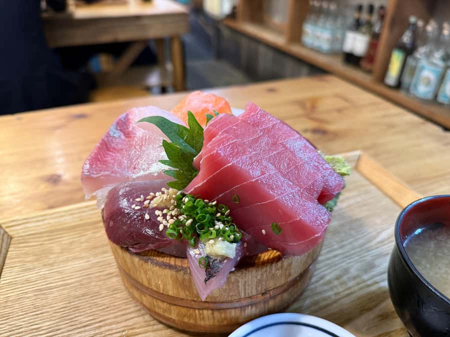 Tokyo: Asakusa Night Waling & Food Tour - Yakitori, Seafood, and the Two Food Stops