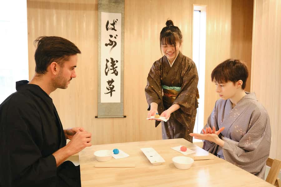 Tokyo, Asakusa: Tea Ceremony and Sweets Making Class - A quiet tea experience in busy Asakusa