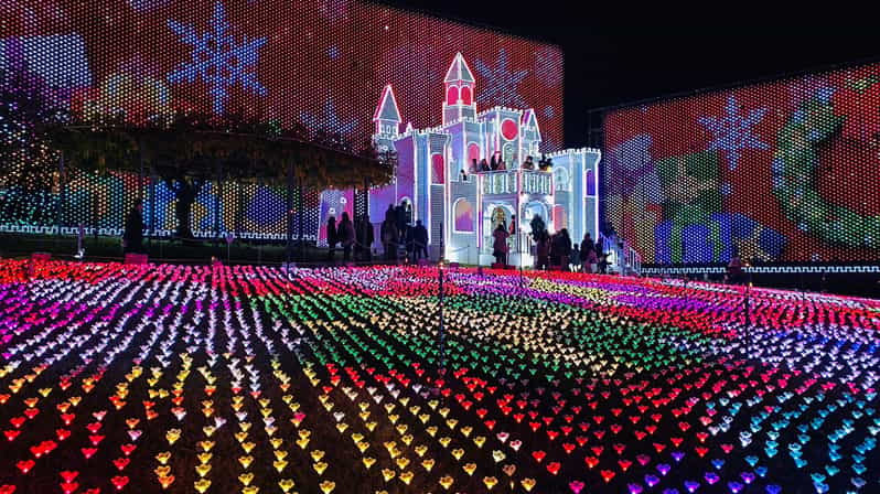 Tokyo: Ashikaga Flower Park with Entry Ticket - The Great Wisteria and the park’s changing seasons