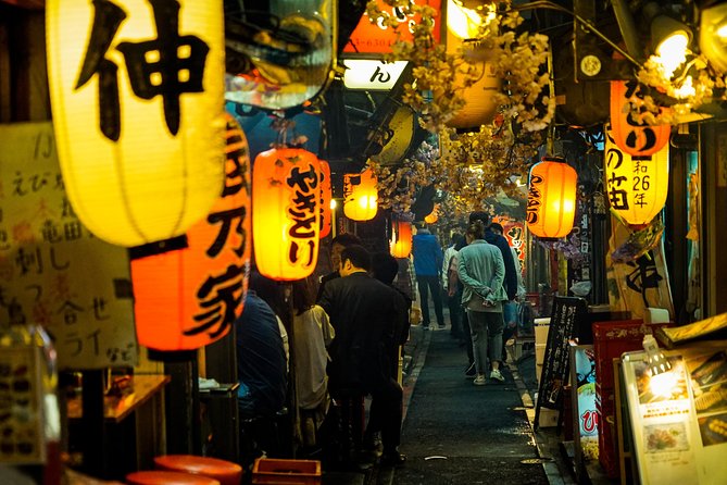 Tokyo Bar Hopping Tour in Shinjuku (All-You-Can-Drink + Dinner) - The guide shapes the whole night