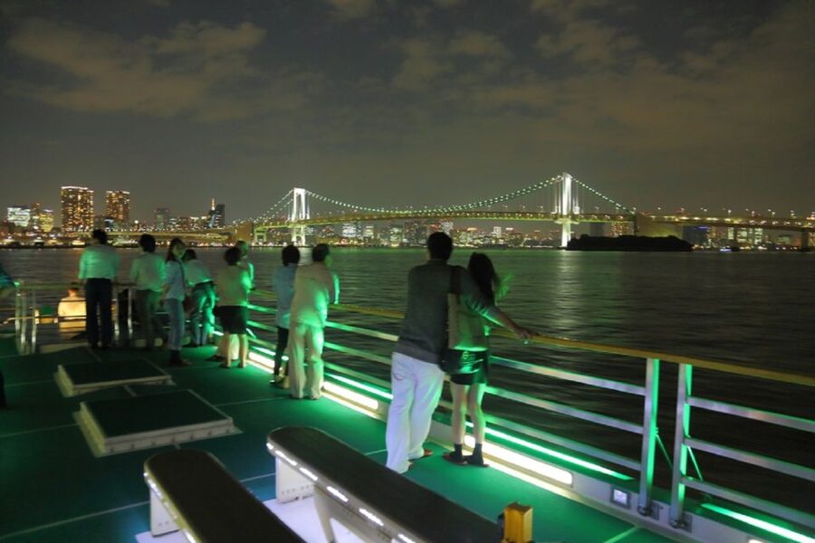Tokyo Bay: Traditional Japanese Yakatabune Dinner Cruise - The dinner arrives course by course