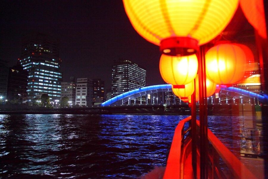 Tokyo Bay: Traditional Japanese Yakatabune Dinner Cruise - Unlimited drinks change the value of the evening