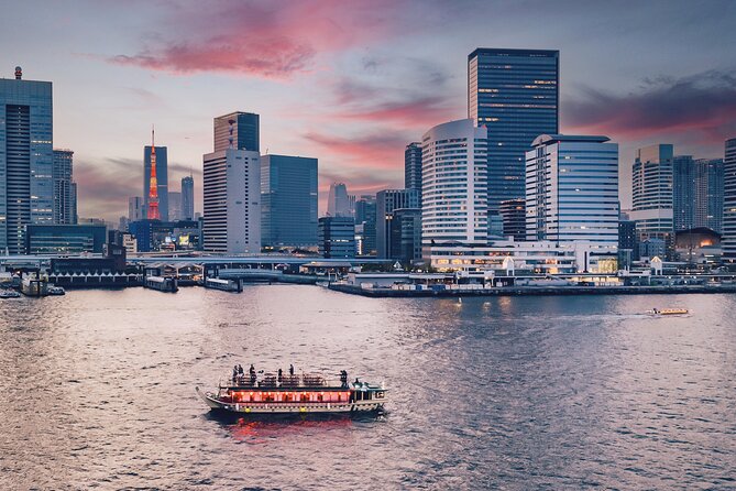 Tokyo Bay Yakatabune Dinner/Day Cruise with Japan Show and Drinks - Rainbow Bridge is the main photo stop