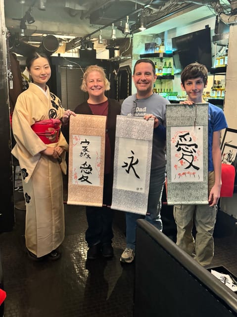 Tokyo: Calligraphy on Kanji Fan & Scroll with Drink - Arriving at Shodo Cafe 7557 from Roppongi Station