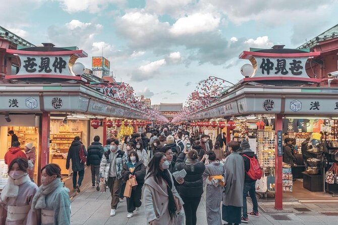 Tokyo City Attractive One Day Tour - Tsukiji is for eating, not the old tuna auction