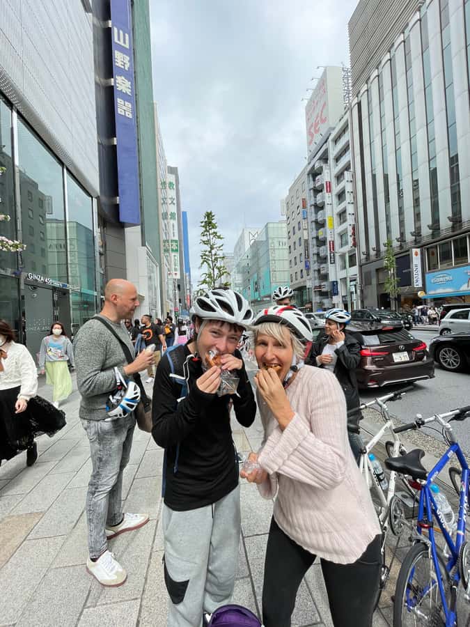 Tokyo: Discover Traditional Tokyo Full-Day Bicycle Tour - Getting fitted to a compact 20-inch bicycle
