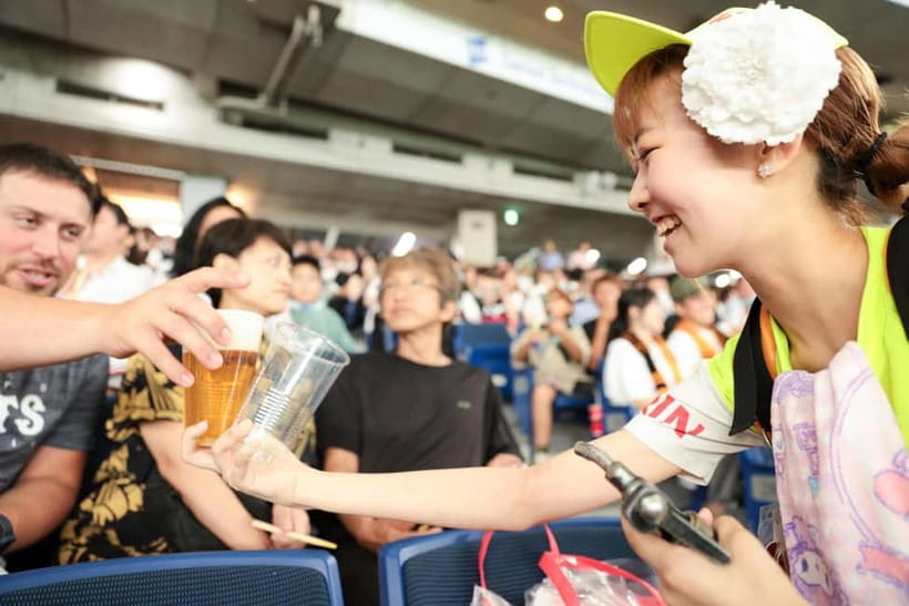 Tokyo Dome: Yomiuri Giants Baseball Game Ticket with Towel - Food, drinks, and the practical cost