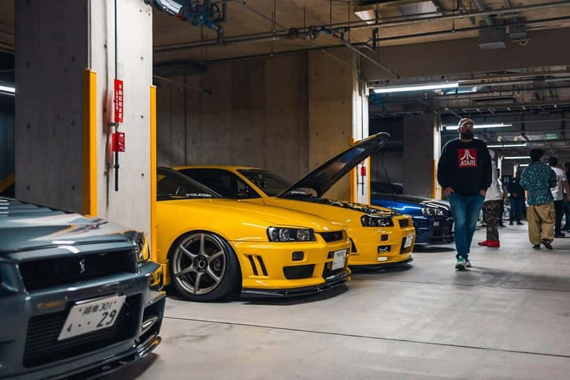 Tokyo Drift: GO Daikoku Car Meet R34 Skyline Car Club - What the guides add to the night