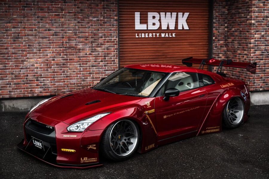 Tokyo Drift: GT-R Car Club R35 Liberty Walk Daikoku meeting - The real attraction: Tokyo car culture after dark