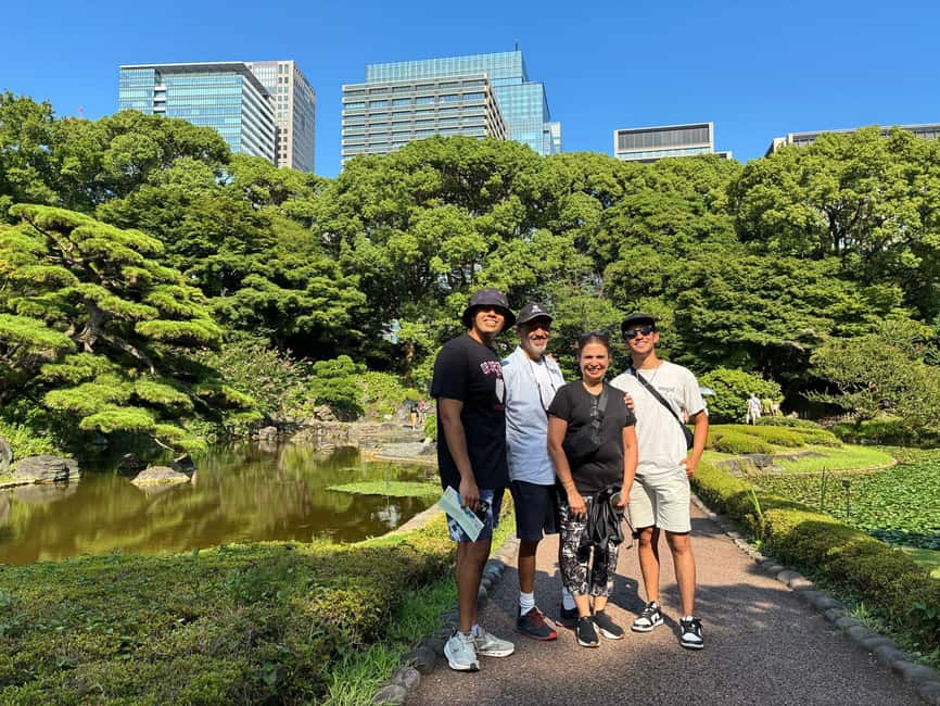 Tokyo: Edo Castle and Imperial Palace Guided Tour - What you actually see at the Imperial Palace