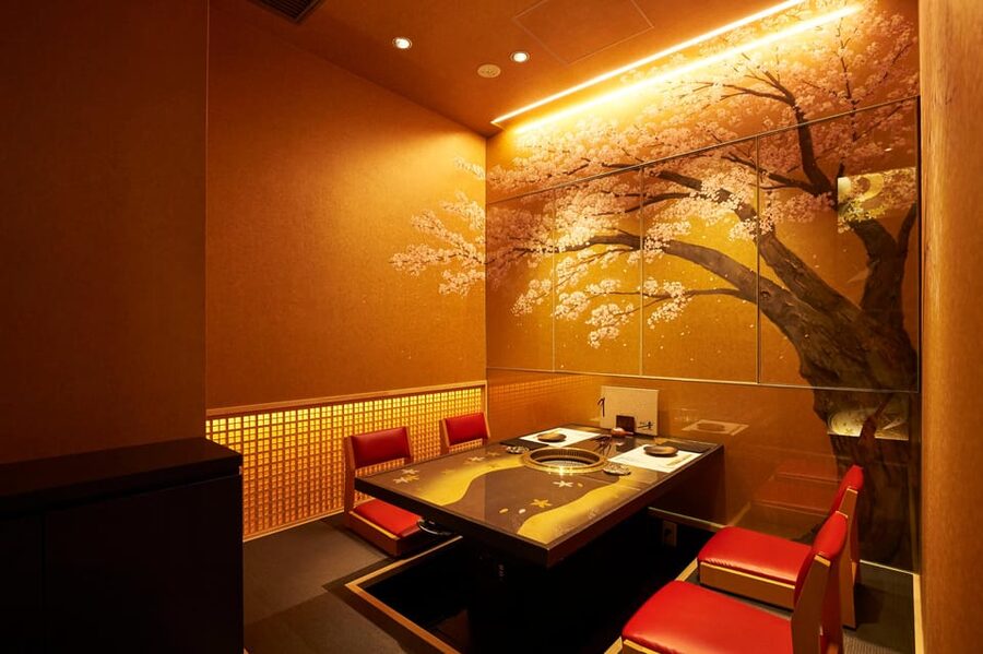 Tokyo: Exquisite Wagyu Beef Experience at Yakiniku Nikunone - Timing, reservations, and practical details