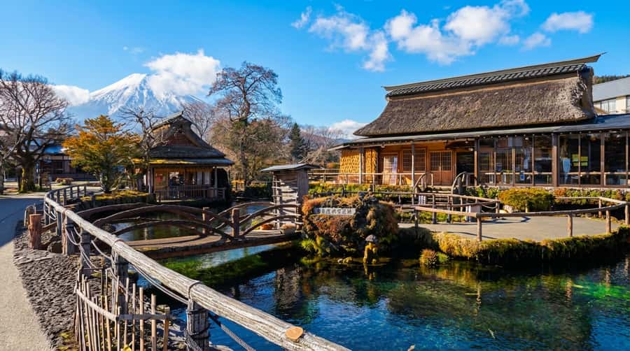 Tokyo: Full-Day Tour of the Six Majestic Spots of Mt Fuji - Lawson and the ordinary view that became famous
