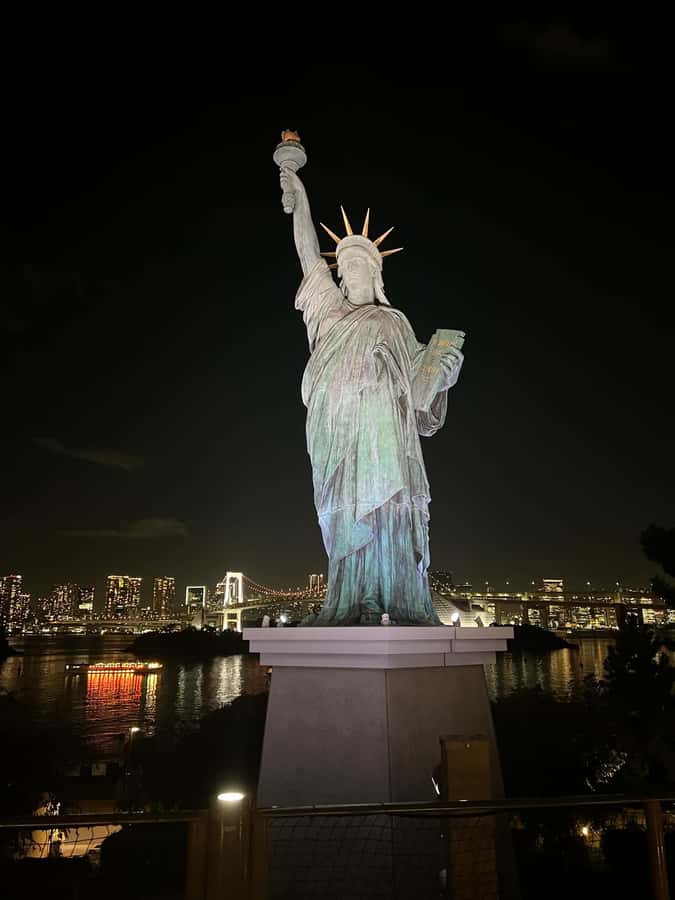 Tokyo Full-Day Tour with Private Car - Shibuya brings Tokyo’s famous crossing into focus